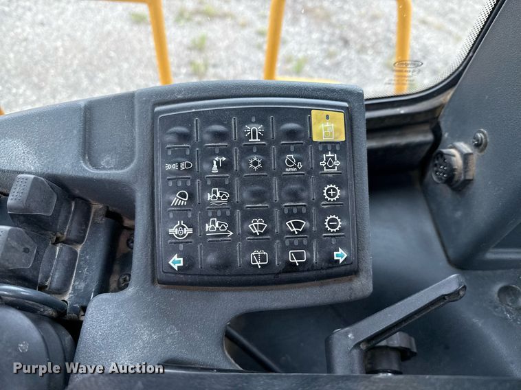 image for item DP6137 2016 John Deere 764 HSD dozer