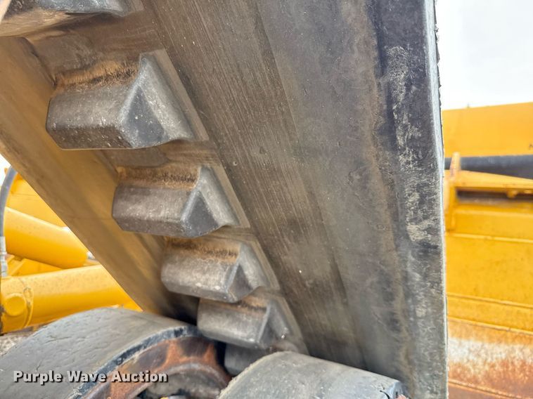 image for item DP6137 2016 John Deere 764 HSD dozer