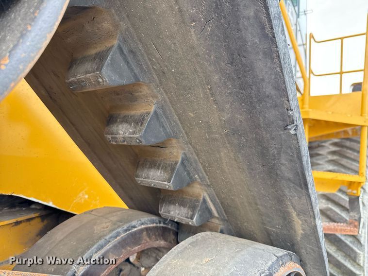 image for item DP6137 2016 John Deere 764 HSD dozer