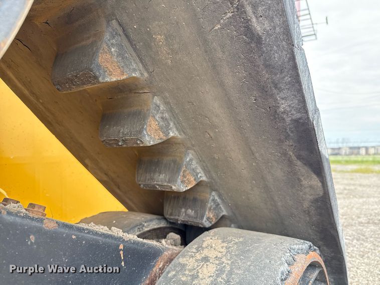 image for item DP6137 2016 John Deere 764 HSD dozer