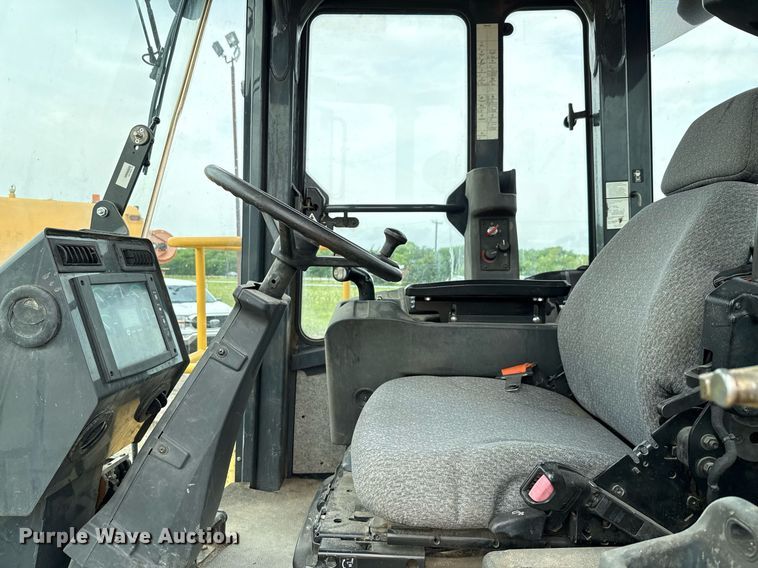 image for item DP6138 2016 John Deere 764 HSD dozer