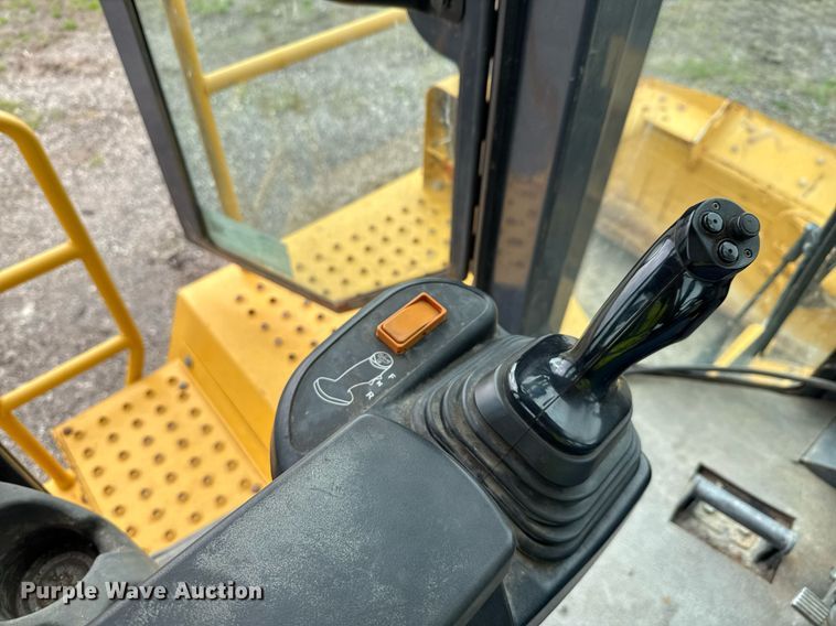 image for item DP6138 2016 John Deere 764 HSD dozer