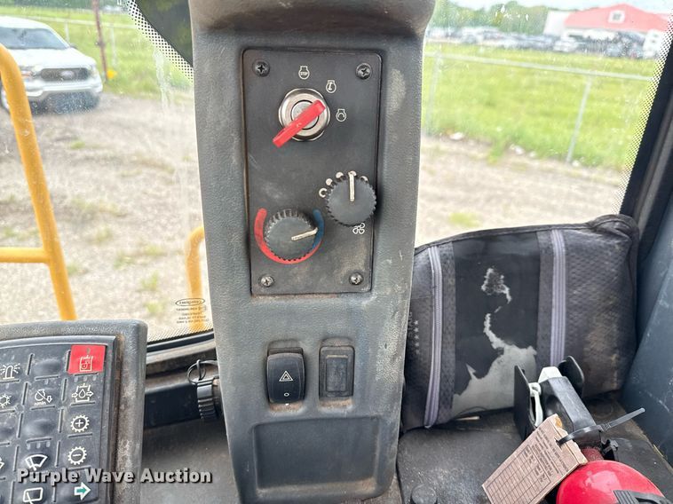 image for item DP6138 2016 John Deere 764 HSD dozer