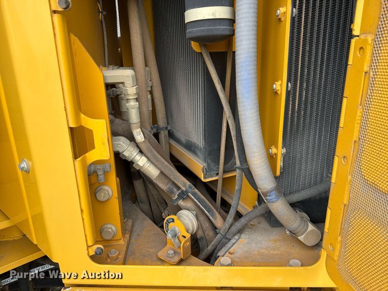 image for item DP6138 2016 John Deere 764 HSD dozer