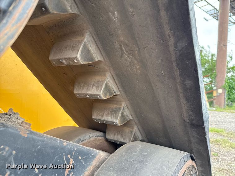 image for item DP6138 2016 John Deere 764 HSD dozer