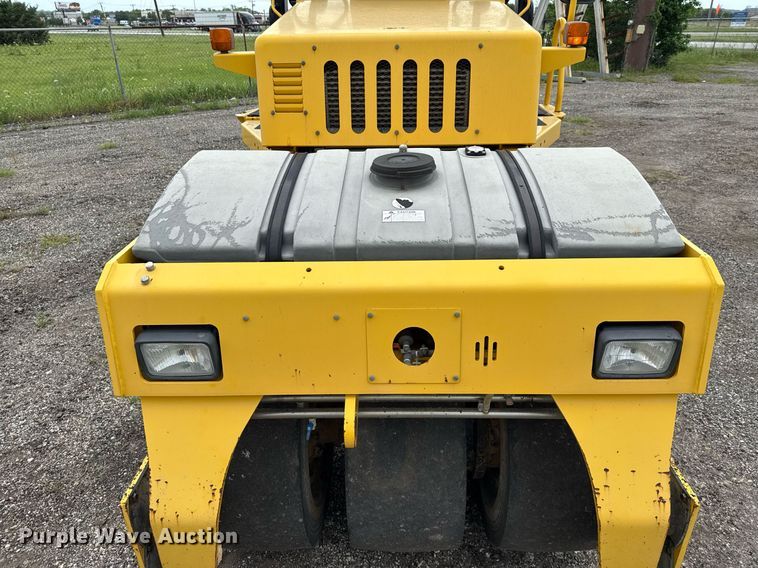 image for item DP6140 2017 Sakai GW751 pneumatic roller