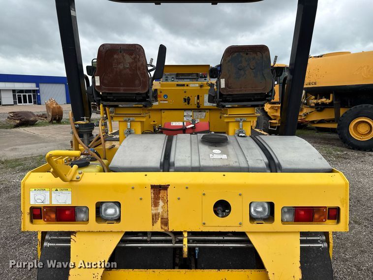 image for item DP6140 2017 Sakai GW751 pneumatic roller