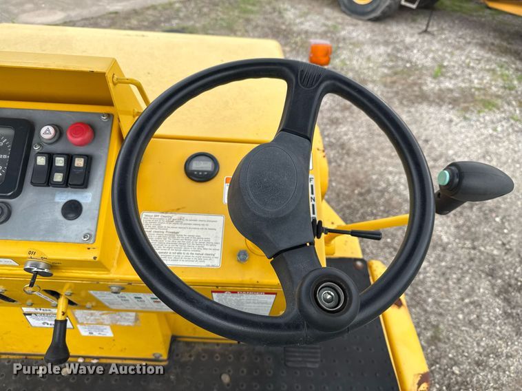 image for item DP6140 2017 Sakai GW751 pneumatic roller