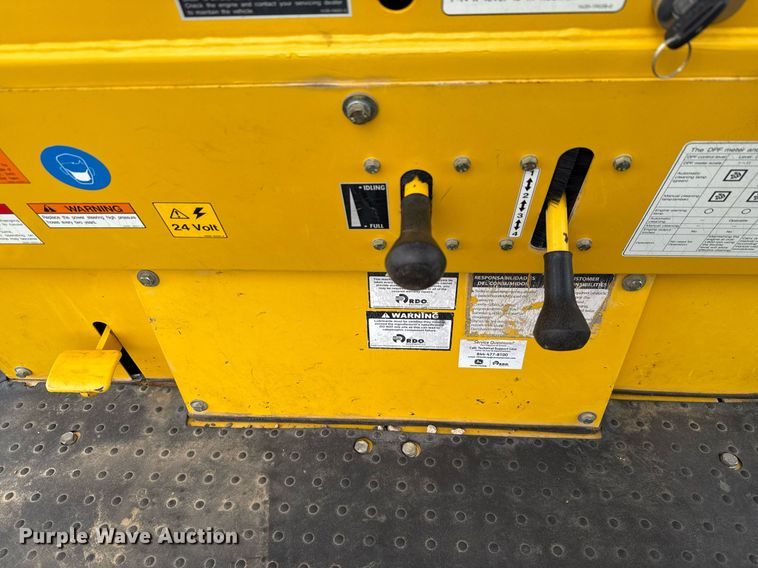 image for item DP6140 2017 Sakai GW751 pneumatic roller