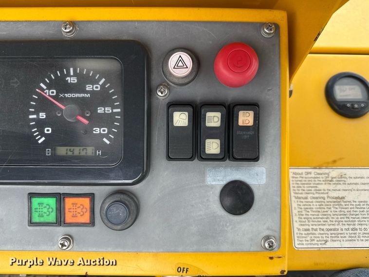 image for item DP6140 2017 Sakai GW751 pneumatic roller