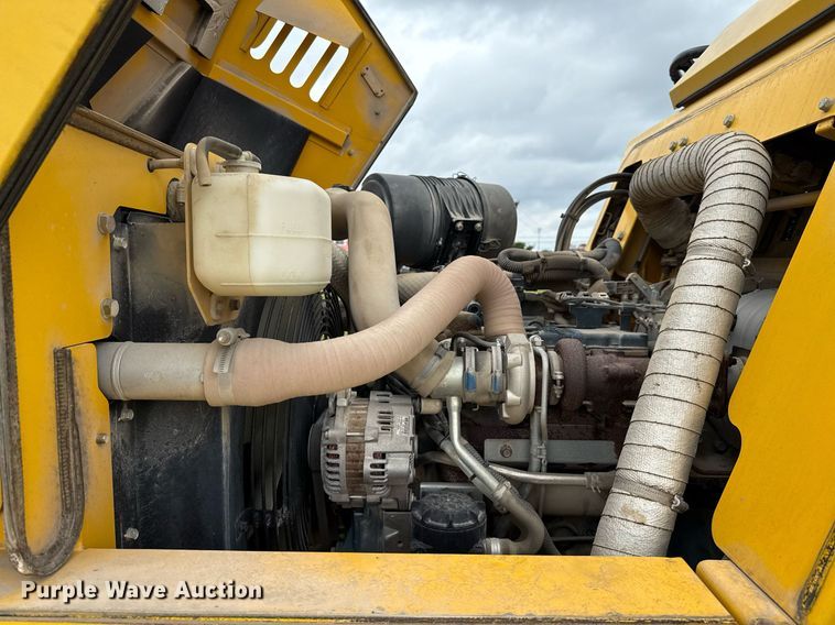 image for item DP6140 2017 Sakai GW751 pneumatic roller