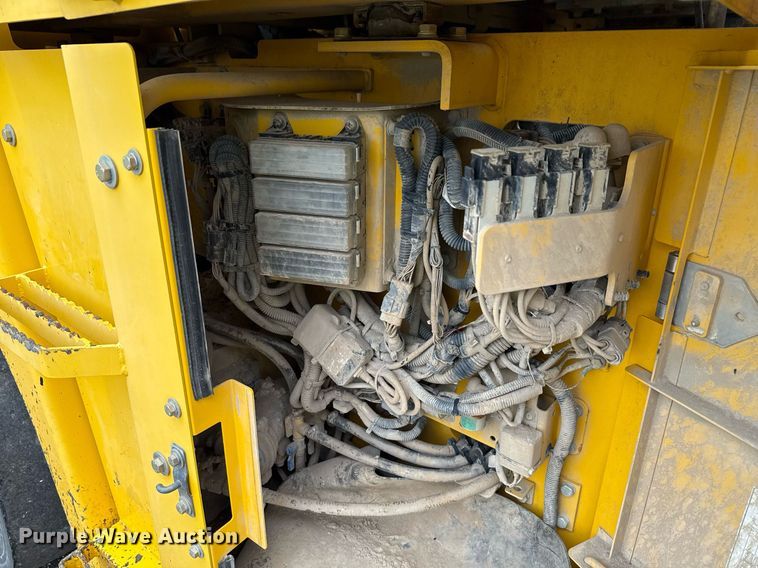 image for item DP6140 2017 Sakai GW751 pneumatic roller