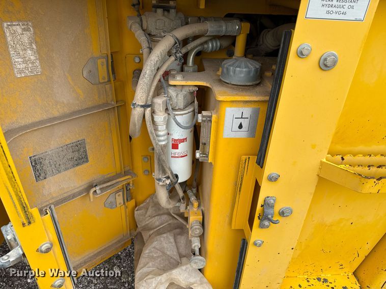 image for item DP6140 2017 Sakai GW751 pneumatic roller