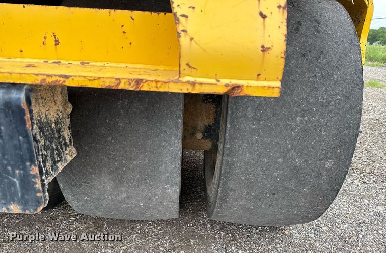 image for item DP6140 2017 Sakai GW751 pneumatic roller