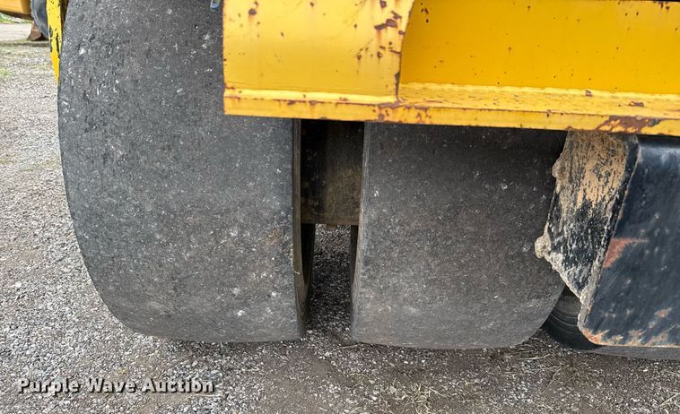 image for item DP6140 2017 Sakai GW751 pneumatic roller