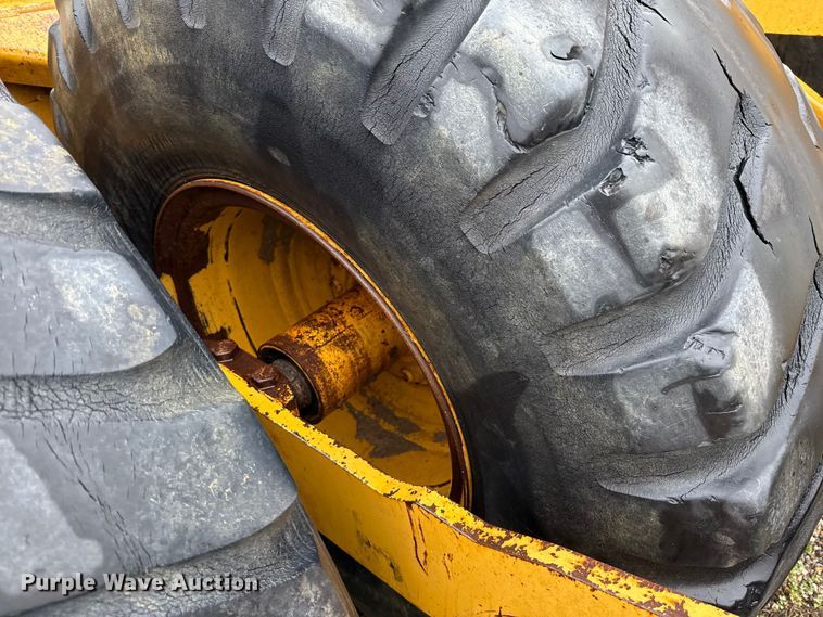 image for item DP6141 2006 John Deere  1810E scraper