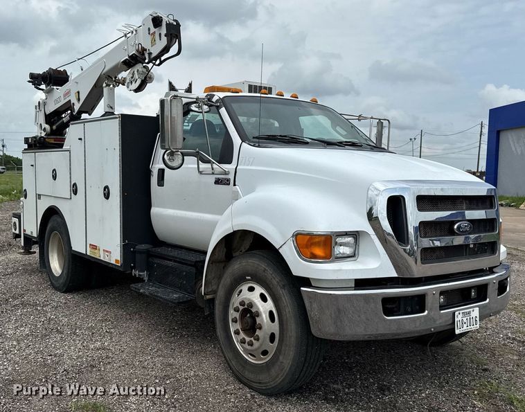 image for item DP6142 2015 Ford F750 Super Duty utility / service truck