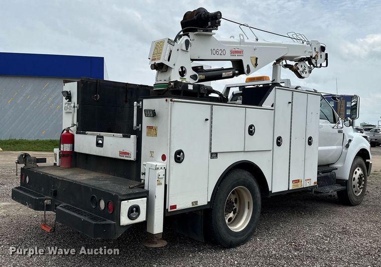 image for item DP6142 2015 Ford F750 Super Duty utility / service truck