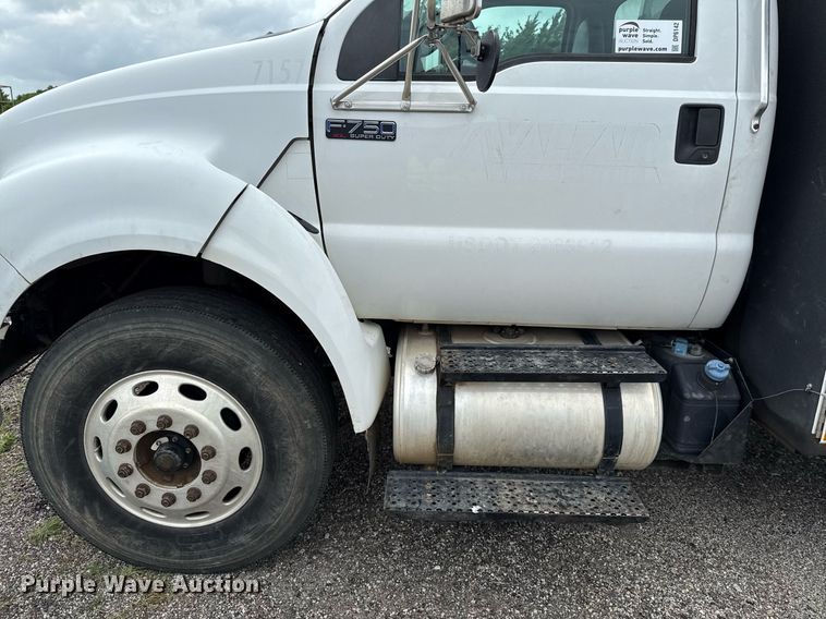 image for item DP6142 2015 Ford F750 Super Duty utility / service truck