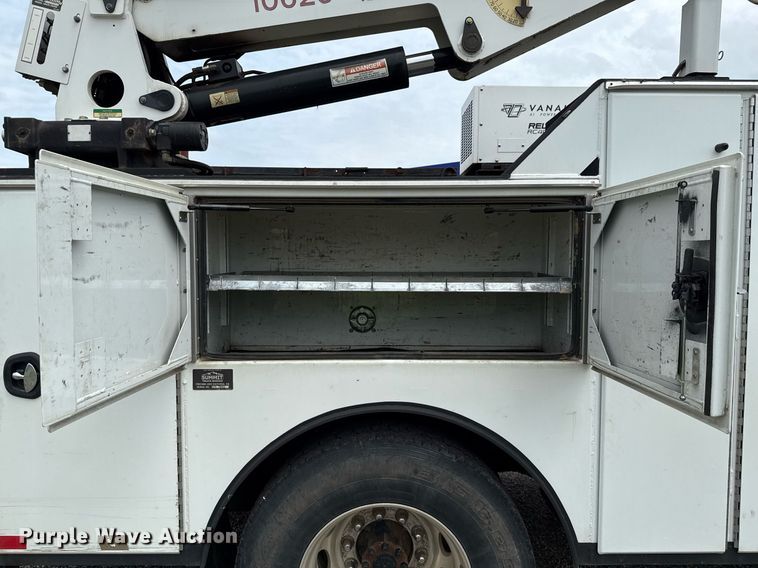 image for item DP6142 2015 Ford F750 Super Duty utility / service truck