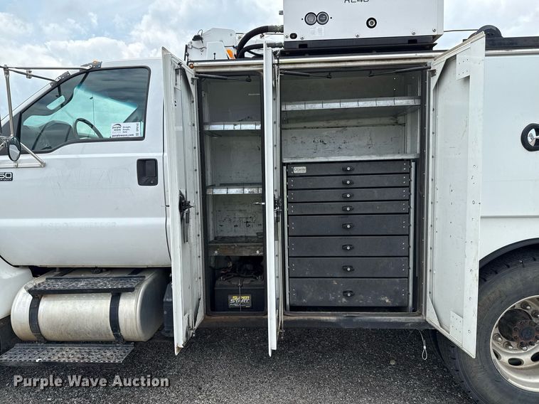 image for item DP6142 2015 Ford F750 Super Duty utility / service truck