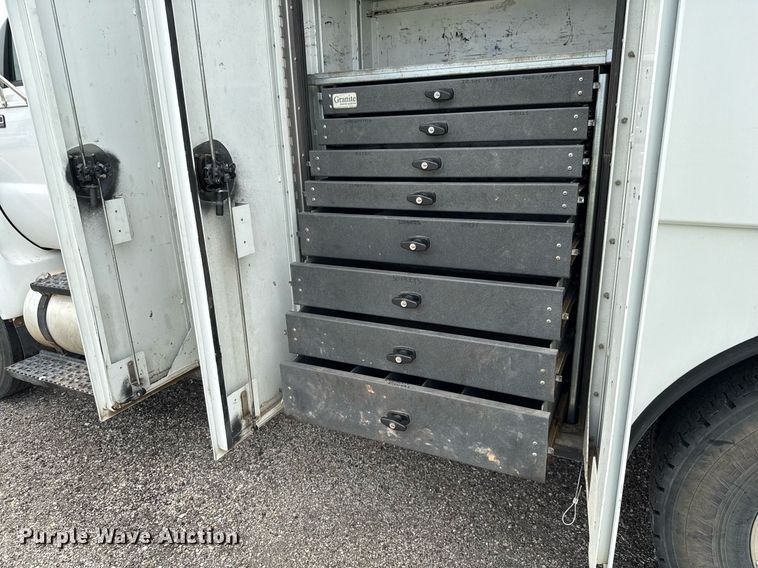 image for item DP6142 2015 Ford F750 Super Duty utility / service truck