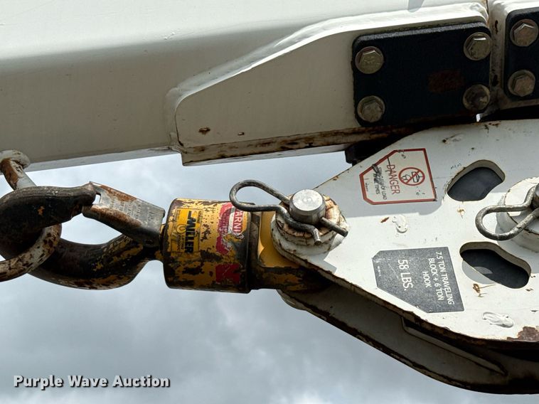 image for item DP6142 2015 Ford F750 Super Duty utility / service truck