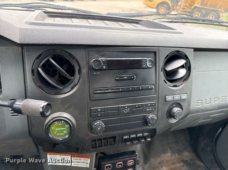 image for item DP6142 2015 Ford F750 Super Duty utility / service truck