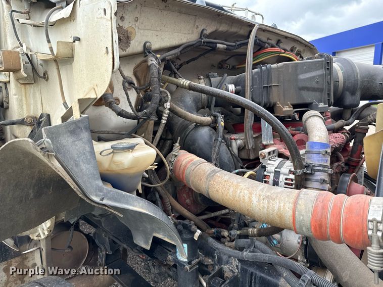 image for item DP6142 2015 Ford F750 Super Duty utility / service truck