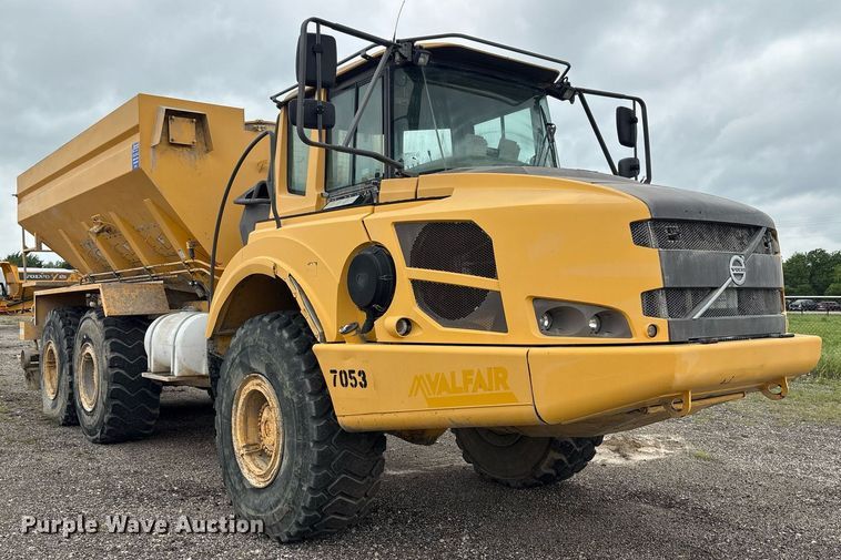image for item DP6144 2012 Volvo A30F articulated cement spreader