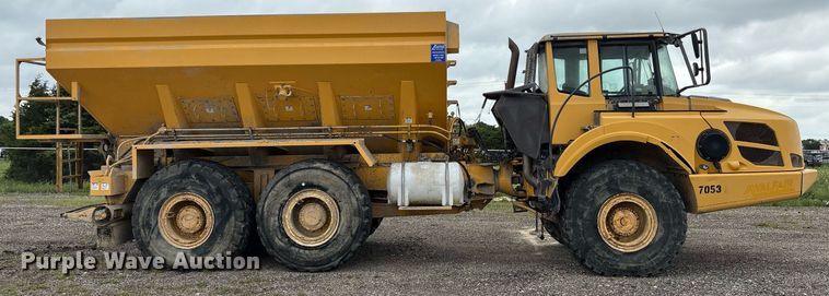 image for item DP6144 2012 Volvo A30F articulated cement spreader