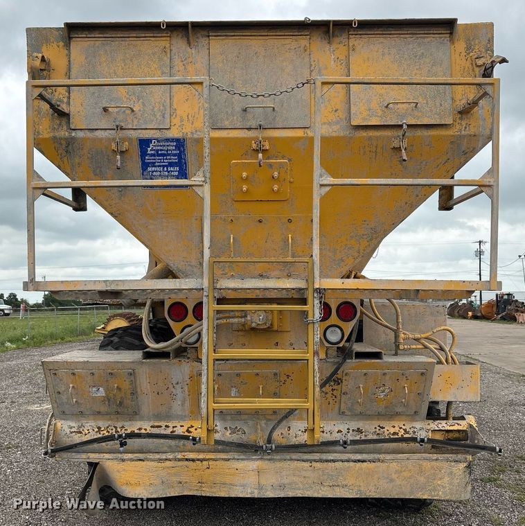 image for item DP6144 2012 Volvo A30F articulated cement spreader