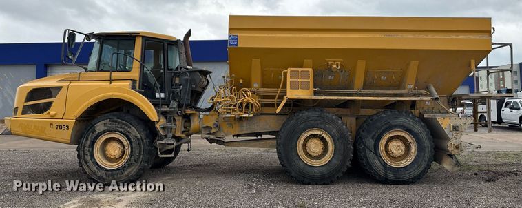 image for item DP6144 2012 Volvo A30F articulated cement spreader