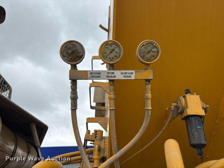 image for item DP6144 2012 Volvo A30F articulated cement spreader