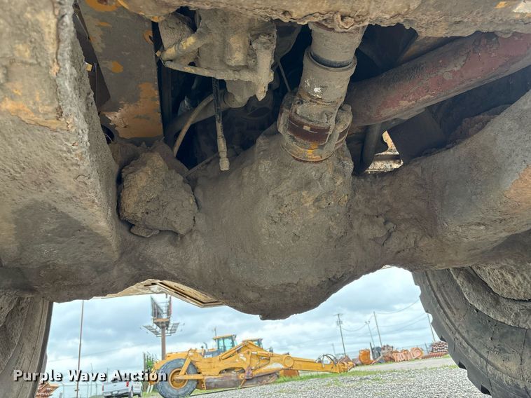 image for item DP6144 2012 Volvo A30F articulated cement spreader