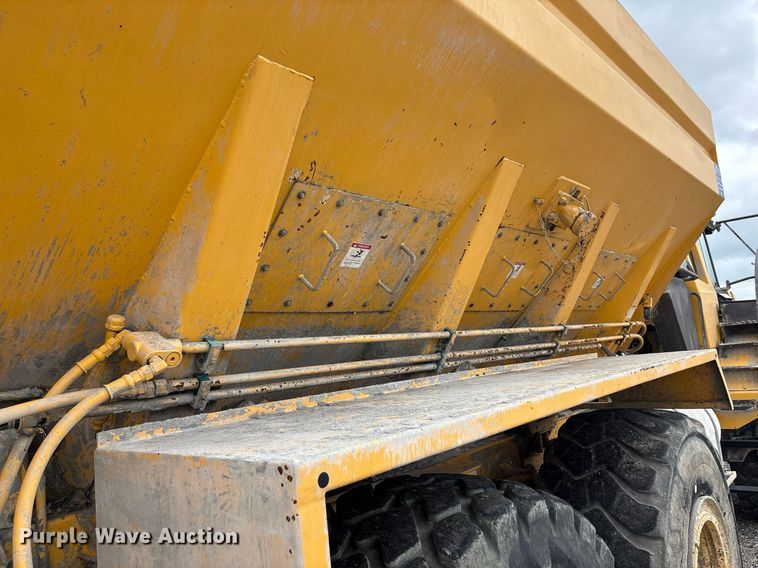 image for item DP6144 2012 Volvo A30F articulated cement spreader