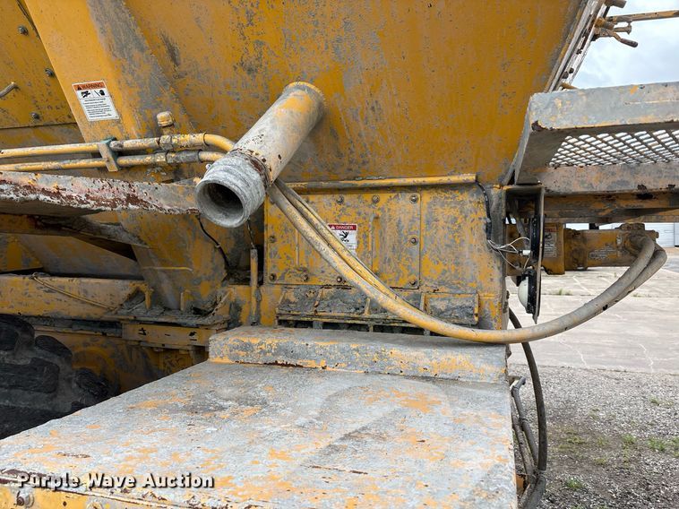 image for item DP6144 2012 Volvo A30F articulated cement spreader