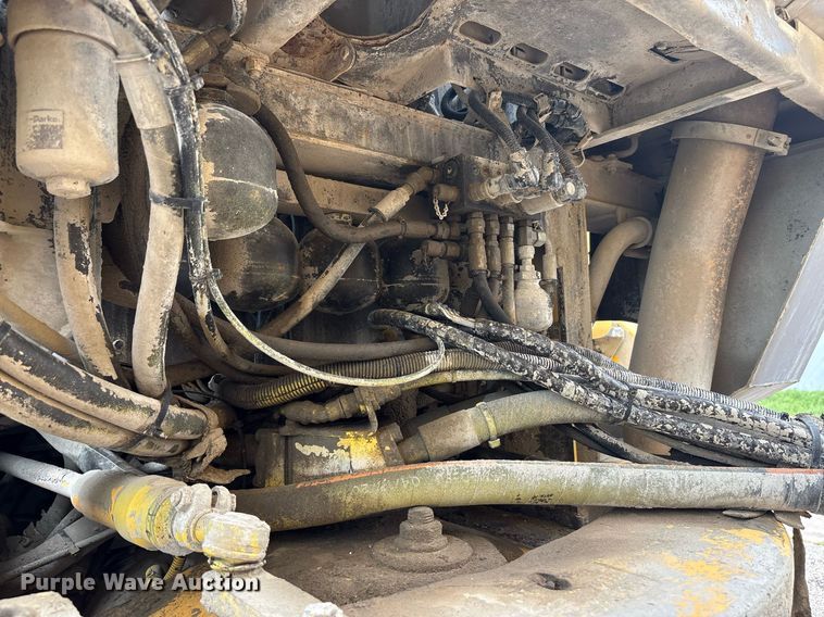 image for item DP6144 2012 Volvo A30F articulated cement spreader