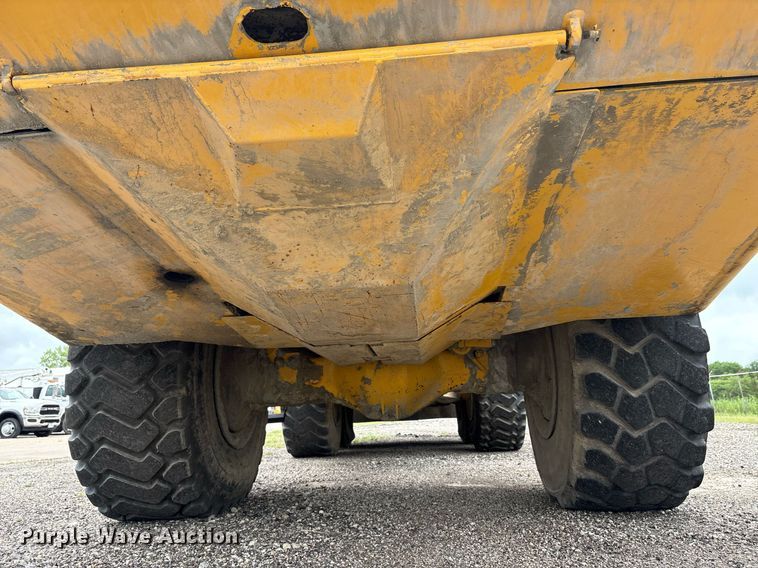 image for item DP6144 2012 Volvo A30F articulated cement spreader