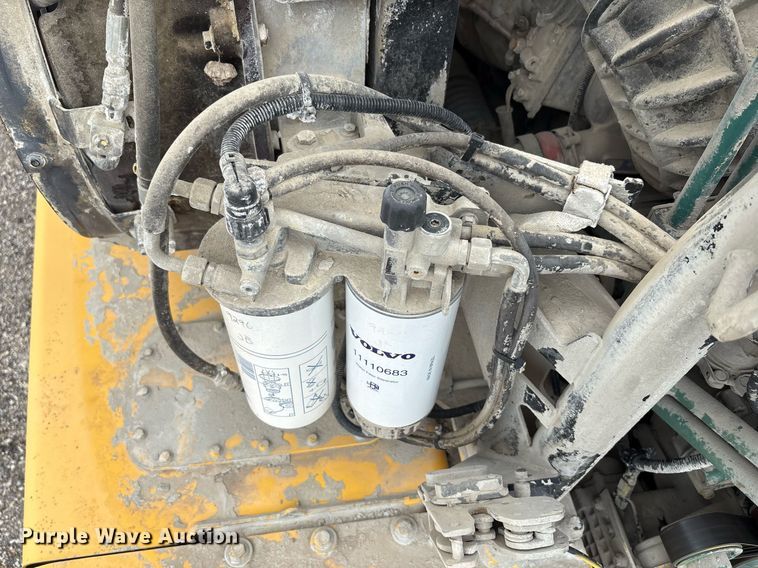 image for item DP6144 2012 Volvo A30F articulated cement spreader