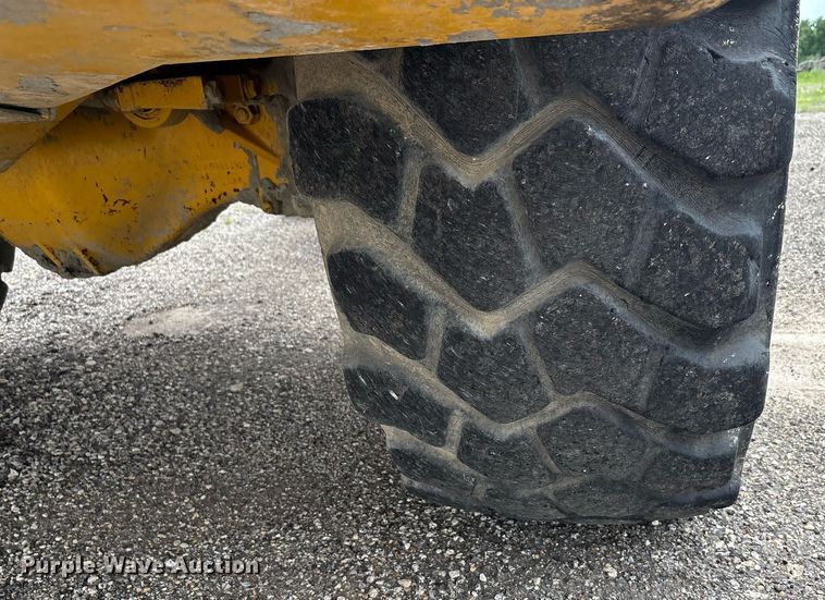 image for item DP6144 2012 Volvo A30F articulated cement spreader