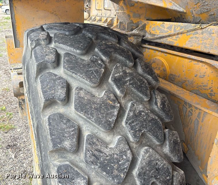 image for item DP6144 2012 Volvo A30F articulated cement spreader