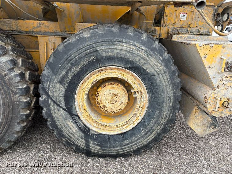image for item DP6144 2012 Volvo A30F articulated cement spreader