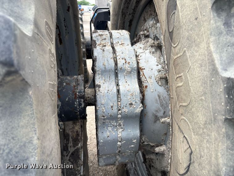 image for item DP6146 2014 Challenger MT685D MFWD tractor