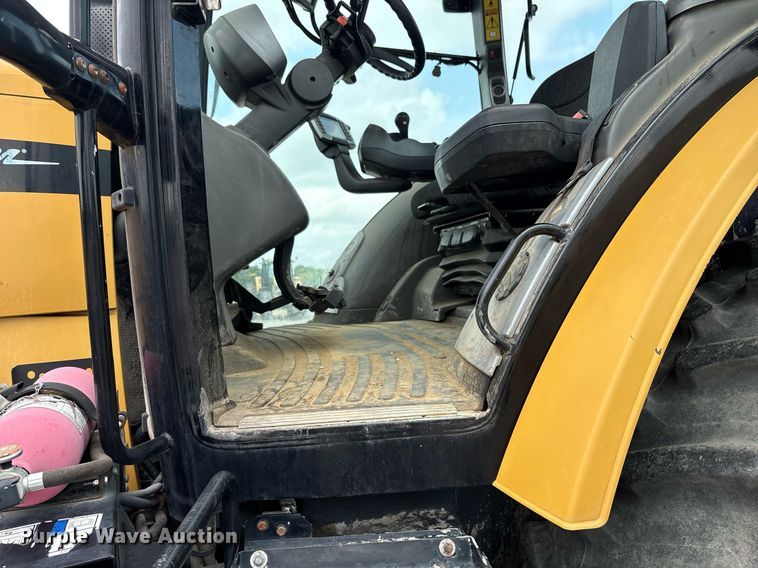 image for item DP6146 2014 Challenger MT685D MFWD tractor