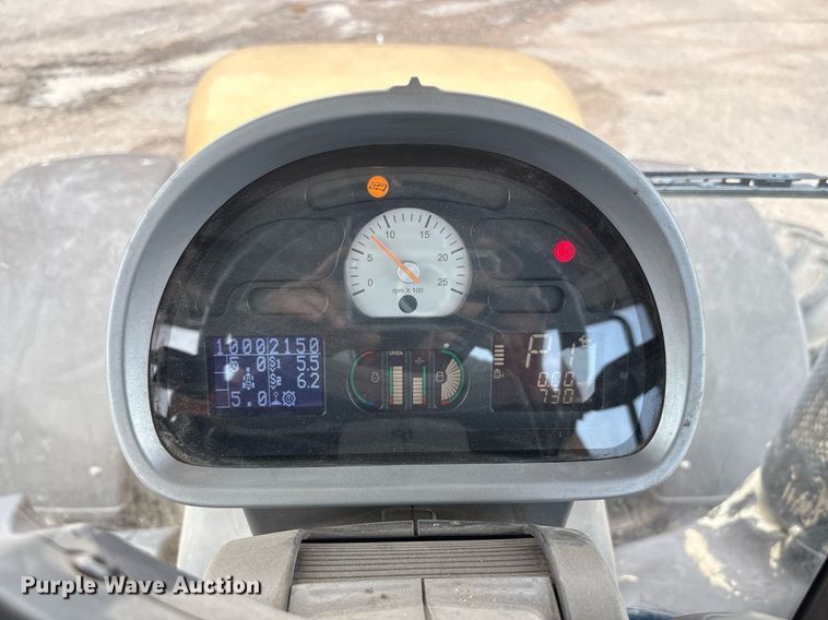 image for item DP6146 2014 Challenger MT685D MFWD tractor