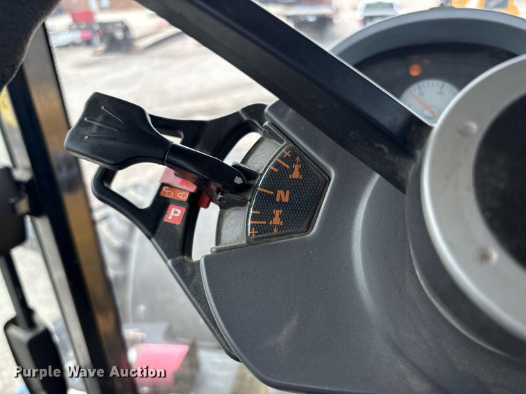 image for item DP6146 2014 Challenger MT685D MFWD tractor