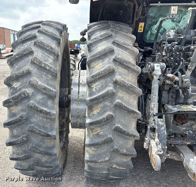 image for item DP6146 2014 Challenger MT685D MFWD tractor