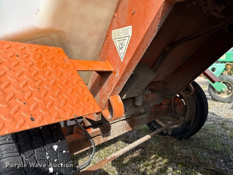 image for item DP6147 2016 Broce CRT350 broom