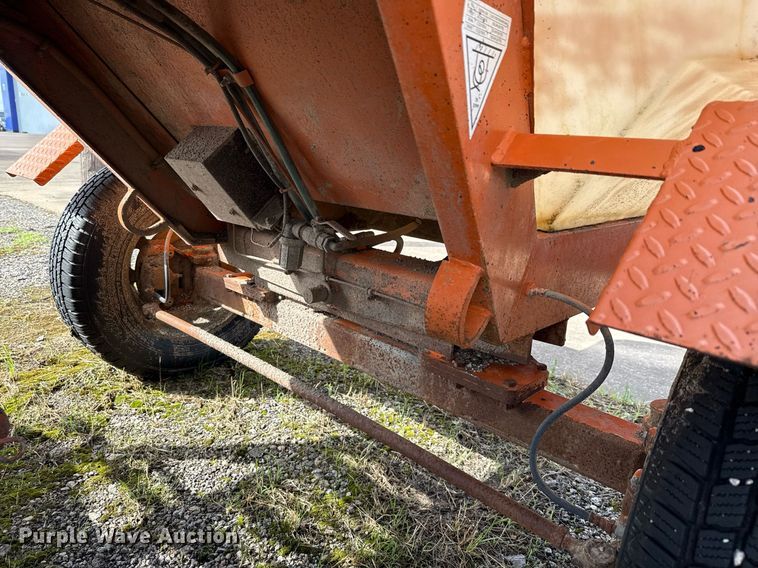 image for item DP6147 2016 Broce CRT350 broom